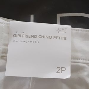 Girlfriend Chino petite Loft white pant 2P